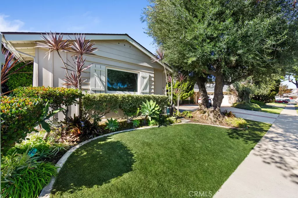 Long Beach, CA 90808,3561 Fela