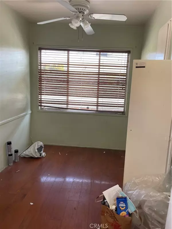 Long Beach, CA 90802,15 Cerritos