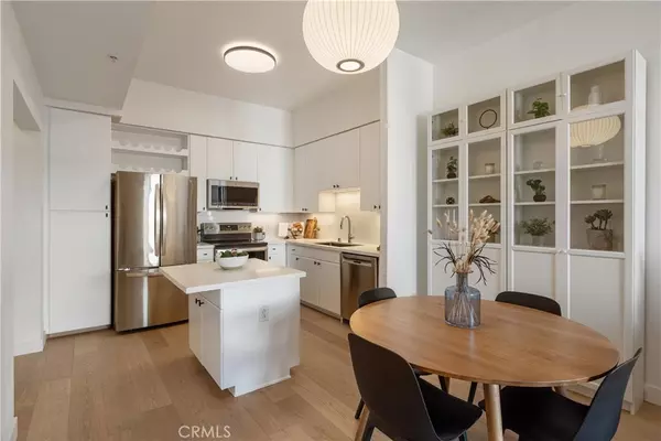 Long Beach, CA 90802,488 E Ocean BLVD #1209