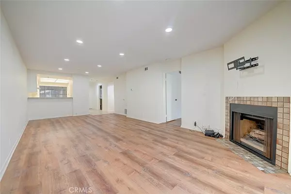 Signal Hill, CA 90755,1903 Temple #104