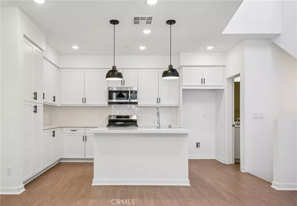 Rancho Cucamonga, CA 91730,11048 Luminate