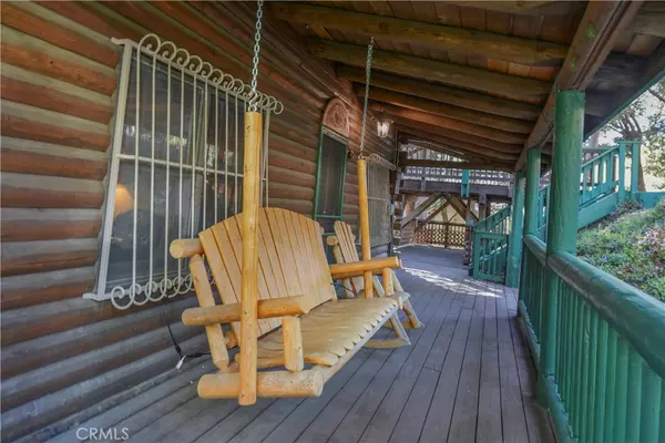 Crestline, CA 92325,379 Dorn DR