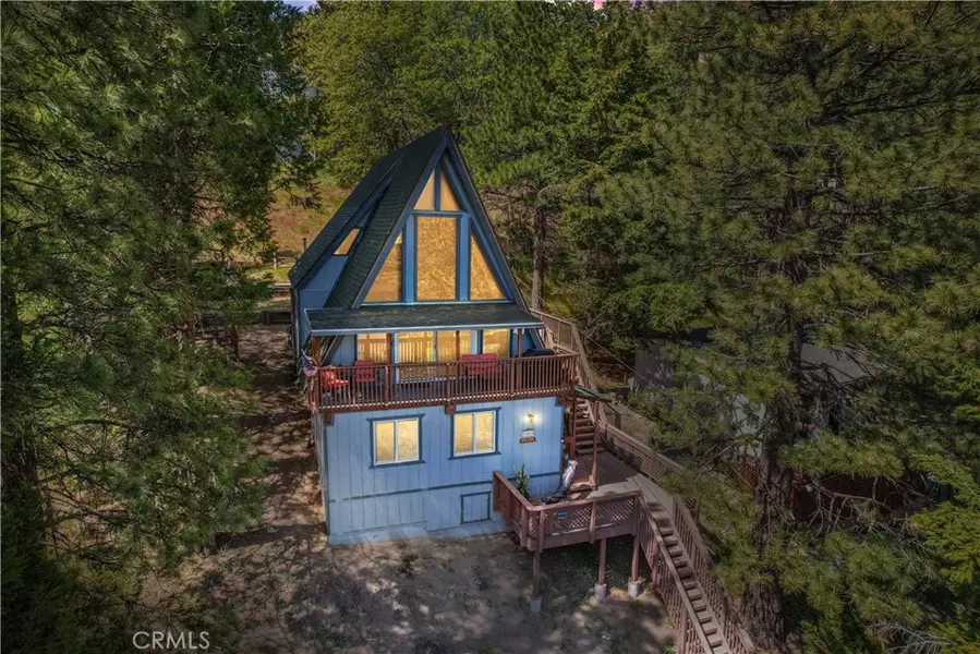 31036 Valley Oak DR, Running Springs, CA 92382