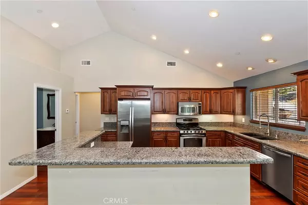 Lake Arrowhead, CA 92352,1253 Golden Rule LN