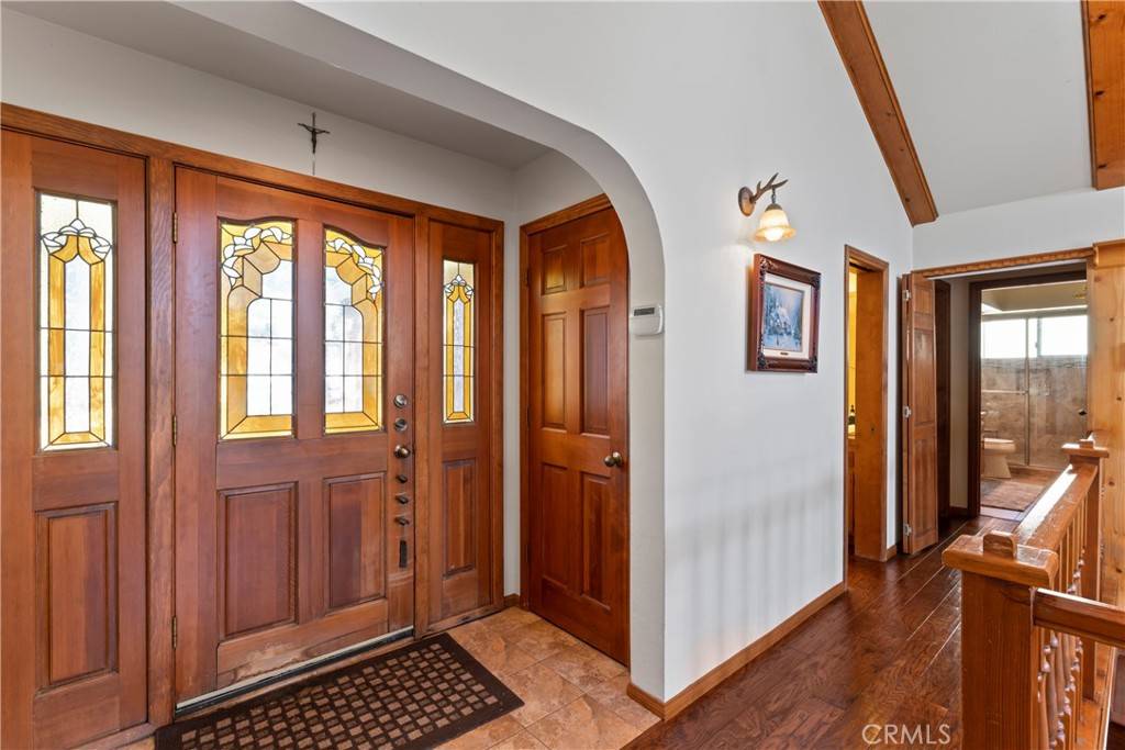 Lake Arrowhead, CA 92352,179 Birchwood DR