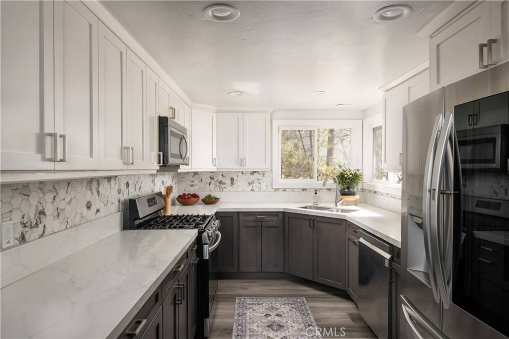 Lake Arrowhead, CA 92352,1275 Golden Rule LN
