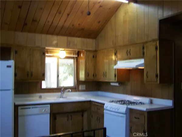 Running Springs, CA 92382,31414 Panorama DR