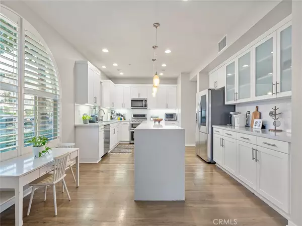 Hawthorne, CA 90250,5531 Palm DR