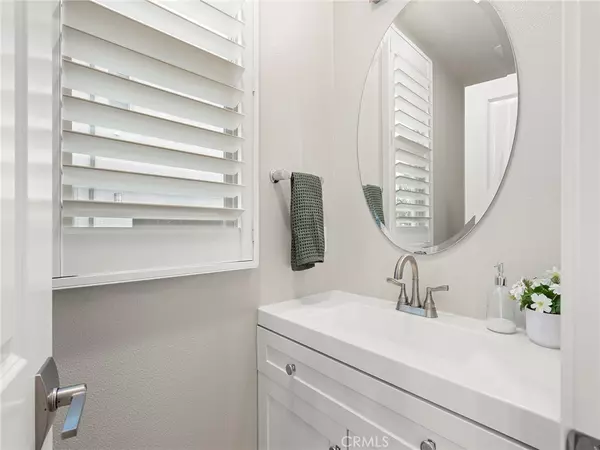 Hawthorne, CA 90250,5531 Palm DR