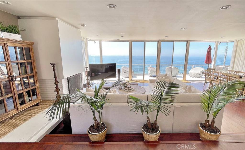 Laguna Beach, CA 92651,10 Mar Vista