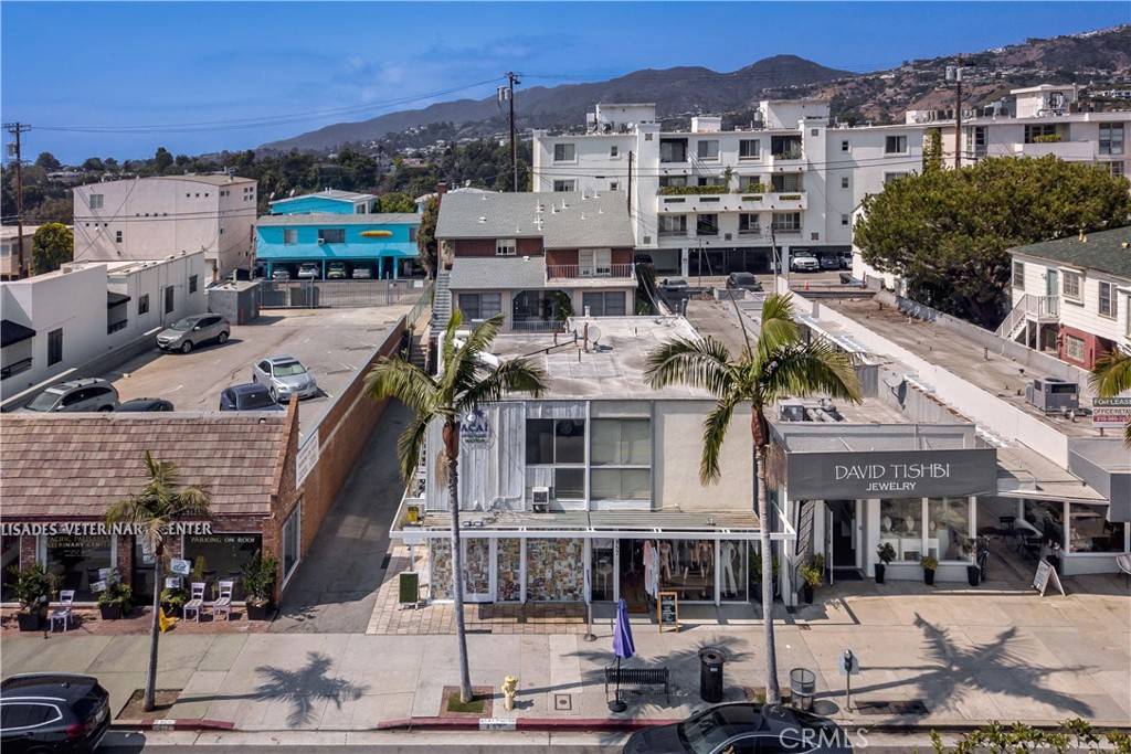 855 Via De La Paz, Pacific Palisades, CA 90272