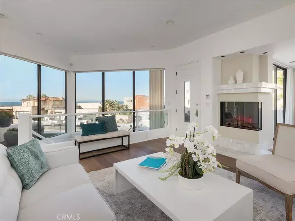 Redondo Beach, CA 90277,734 Esplanade #A