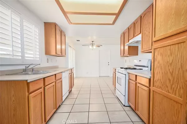 Apple Valley, CA 92308,11021 Moki RD