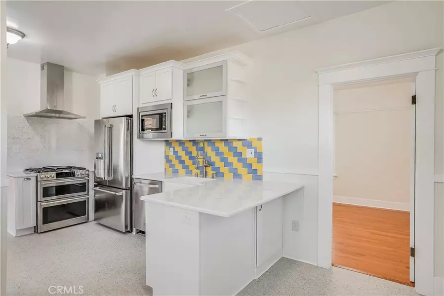 1158 W 18th ST, San Pedro, CA 90731