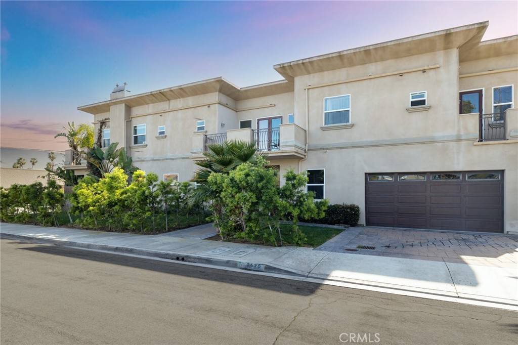Redondo Beach, CA 90278,2620 Huntington LN