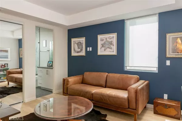 Redondo Beach, CA 90277,206 South Helberta #A