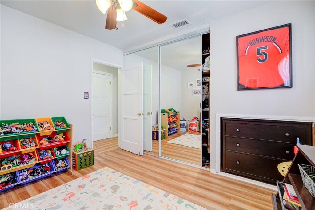 Hawthorne, CA 90250,5509 W 122nd ST