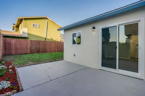 933 E Meadbrook ST, Carson, CA 90746