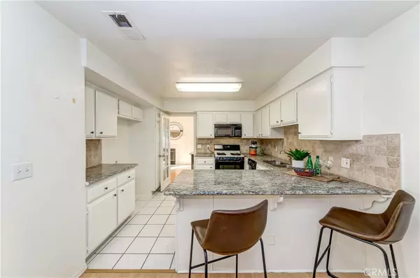 Gardena, CA 90247,16001 S Vermont AVE #40