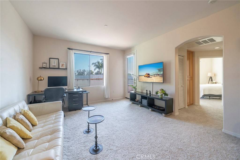 2001 Artesia BLVD #201, Redondo Beach, CA 90278