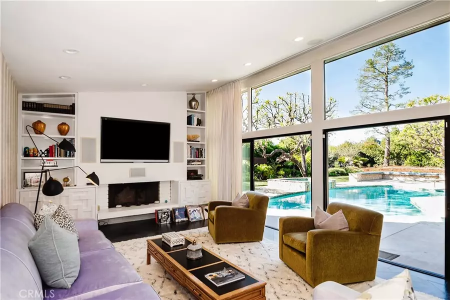 2104 Via Acalones, Palos Verdes Estates, CA 90274