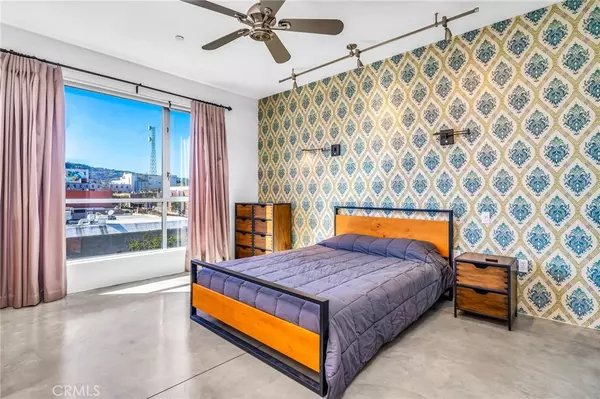 San Pedro, CA 90731,285 W 6th ST #311