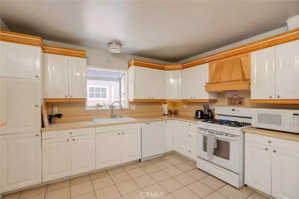 Torrance, CA 90502,1118 Maxfield ST
