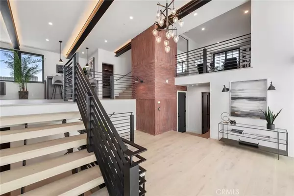 Hermosa Beach, CA 90254,720 24th Place