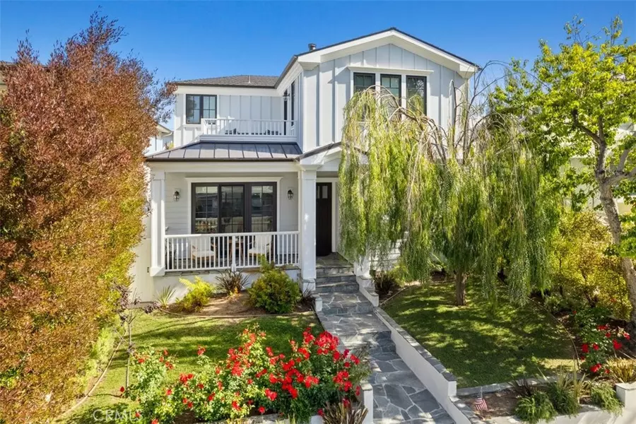 577 31st ST, Manhattan Beach, CA 90266