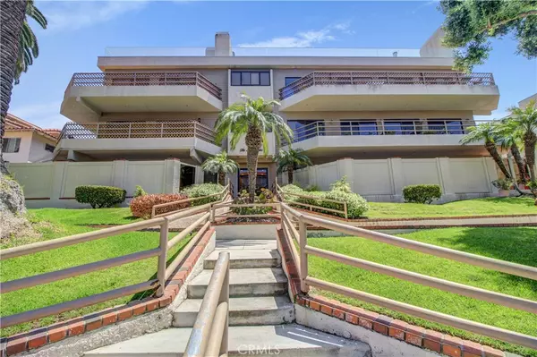 512 Esplanade #103, Redondo Beach, CA 90277