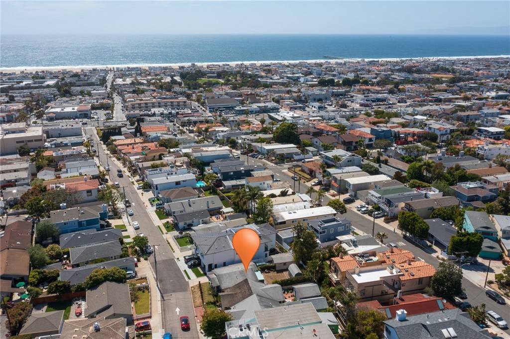 1041 2nd ST, Hermosa Beach, CA 90254