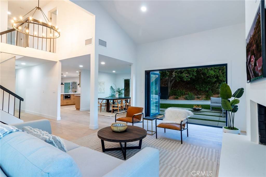 Westlake Village, CA 91361,1604 Castleview CT
