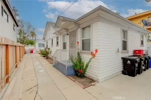 San Pedro, CA 90731,521 W 16th ST