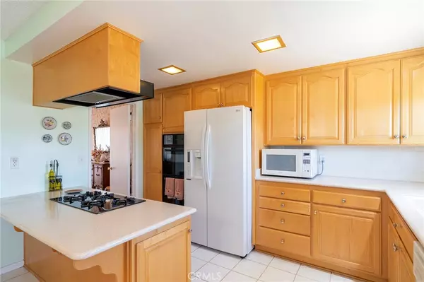 Harbor City, CA 90710,1046 Fernrest DR