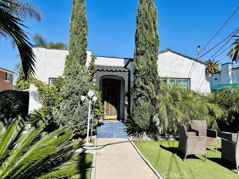 Los Angeles, CA 90003,209 W 105th ST