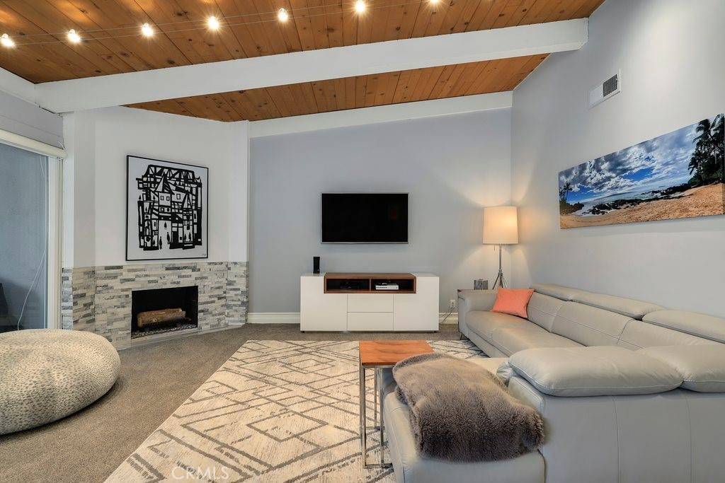 Culver City, CA 90230,6565 Green Valley CIR #302