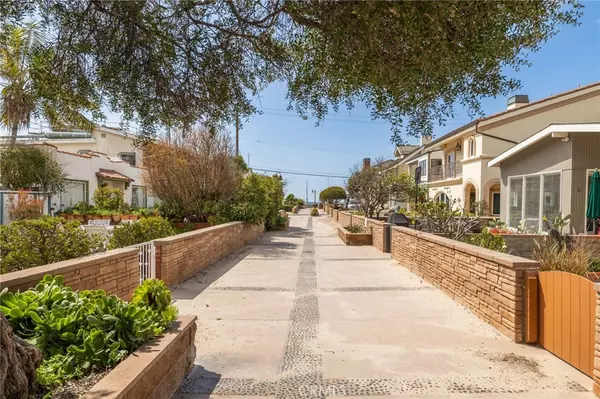 Hermosa Beach, CA 90254,52 18th ST