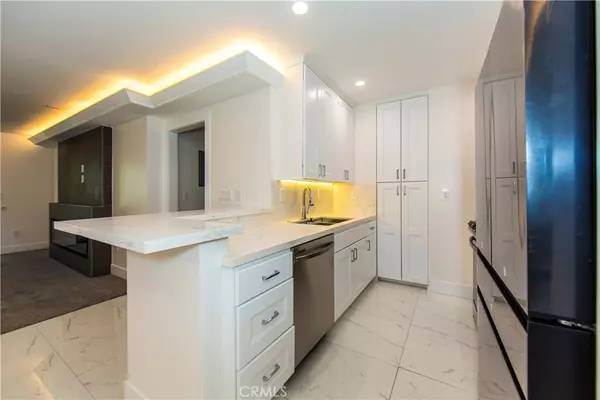 Playa Del Rey, CA 90293,7777 W 91st ST #B2162