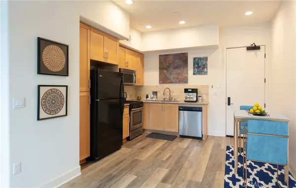 Ventura, CA 93001,130 N Garden ST #3141