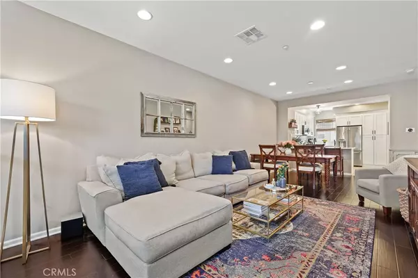Hawthorne, CA 90250,12824 City DR #105