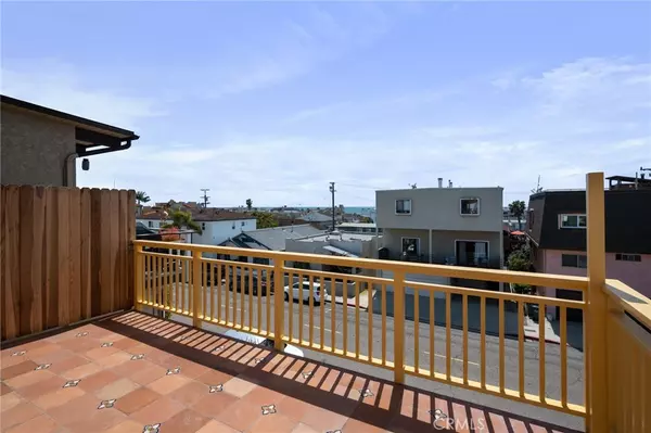 738 Manhattan AVE, Hermosa Beach, CA 90254