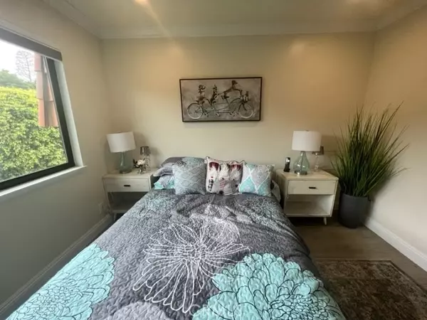 Rancho Palos Verdes, CA 90275,28033 Ridgecove CT N