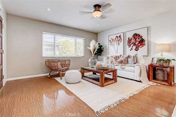 Manhattan Beach, CA 90266,1117 Pacific AVE #7