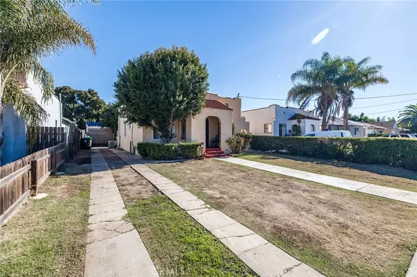 Hawthorne, CA 90250,11910 Oxford AVE