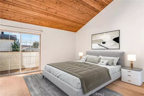 2317 Carnegie LN #B,  Redondo Beach,  CA 90278