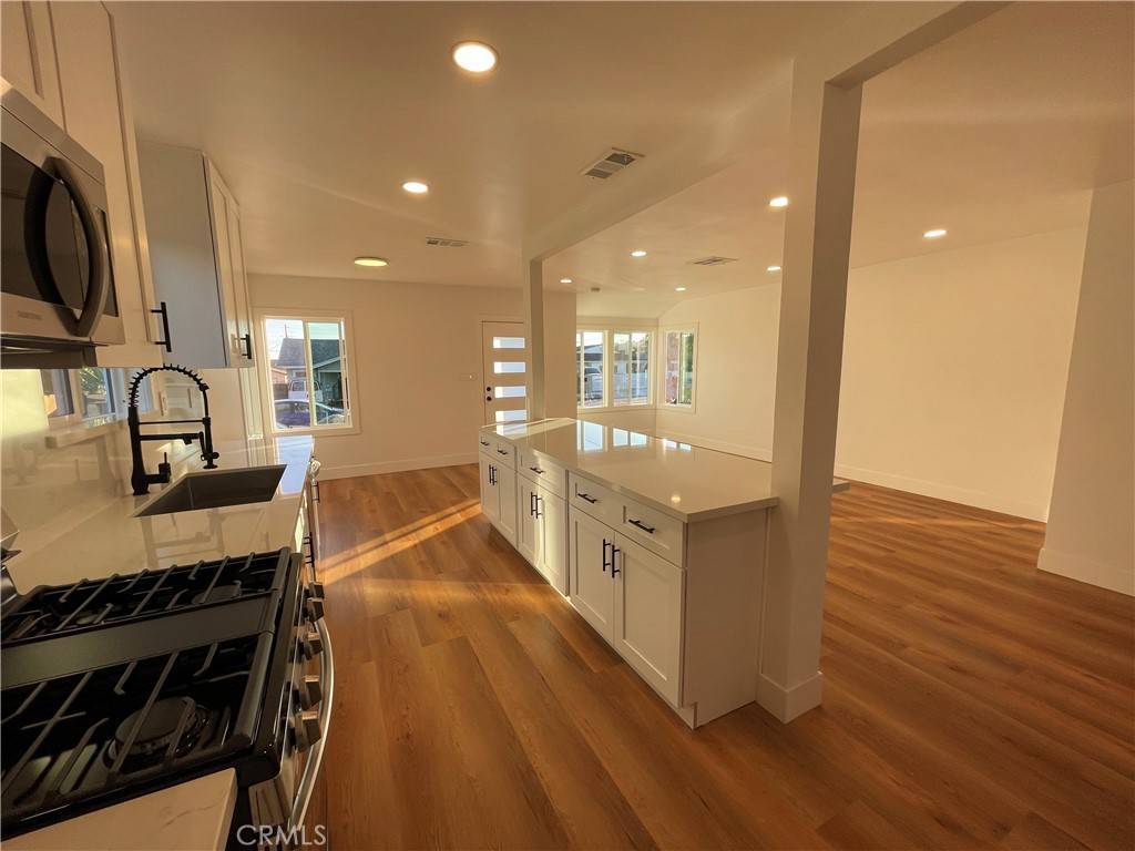San Pedro, CA 90732,1280 W 1st ST