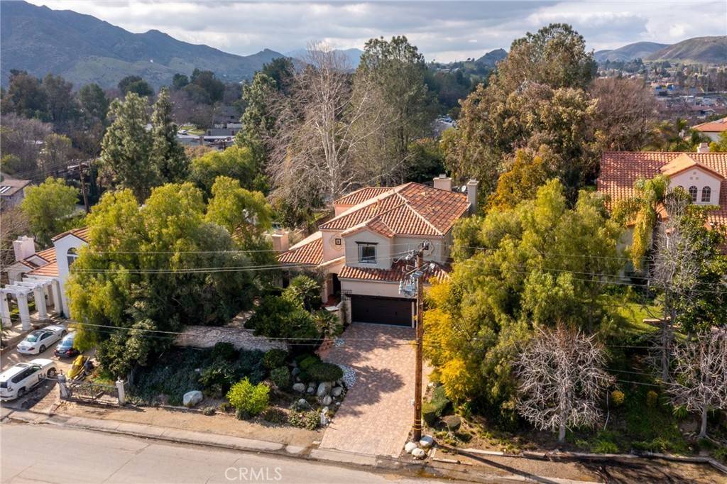 Agoura Hills, CA 91301,5515 Foothill DR
