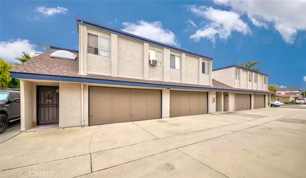 Huntington Beach, CA 92647,7922 Glencoe DR