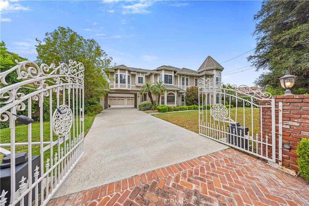 Arcadia, CA 91006,1825 S 2nd AVE