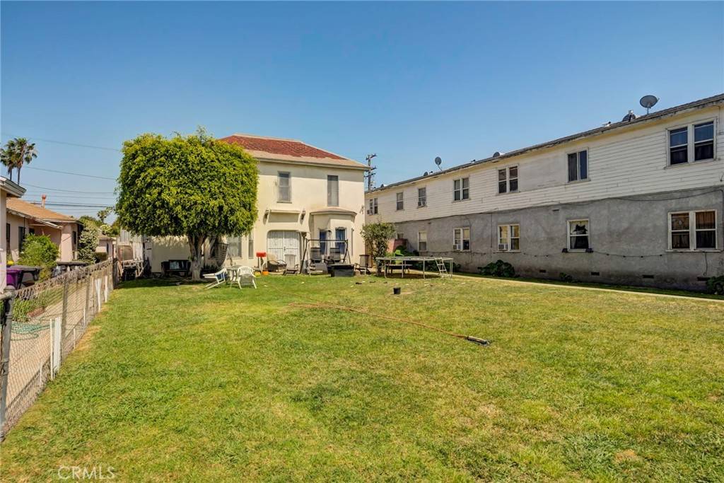 Long Beach, CA 90813,1606 Chestnut AVE